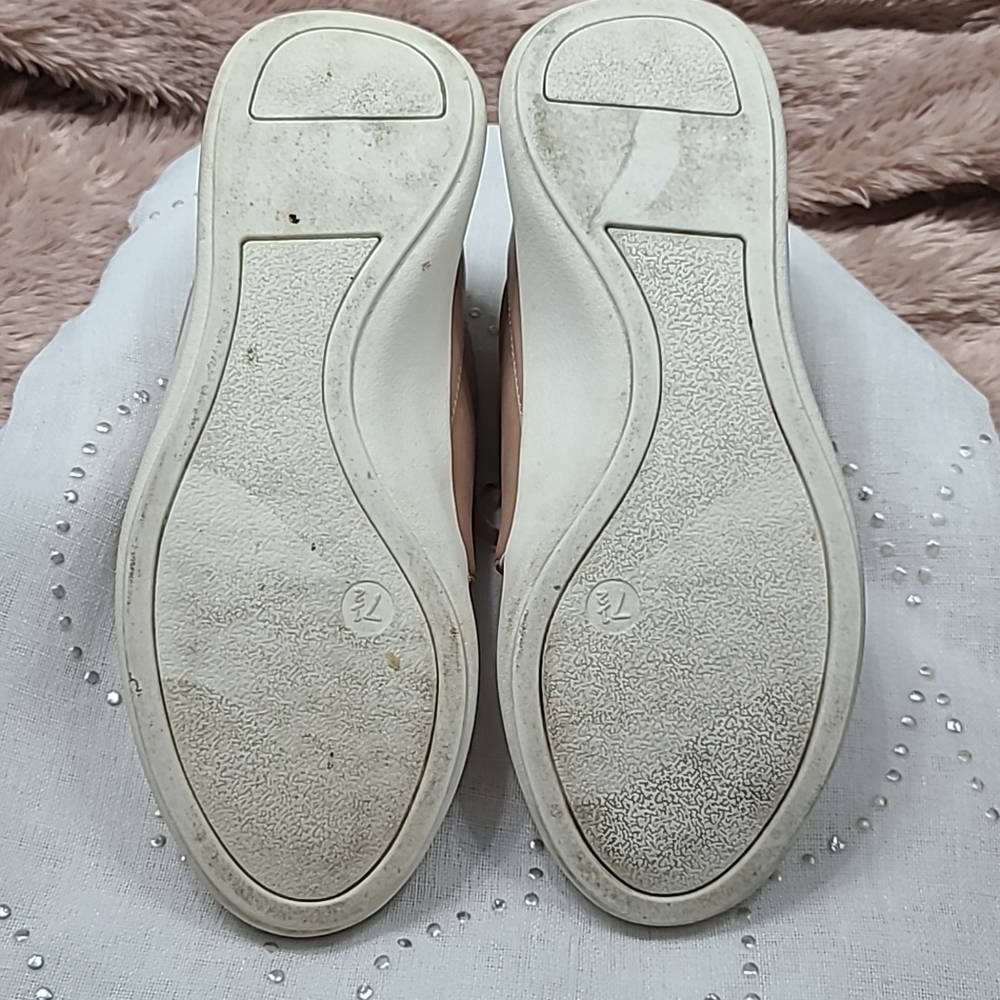Big Buddha Women's Light Pink Sneakers Sz.7.5 - Picture 8 of 10